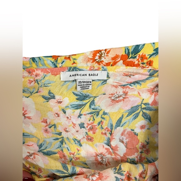 American Eagle Outfitters Yellow Floral Top - Picture 2 of 2